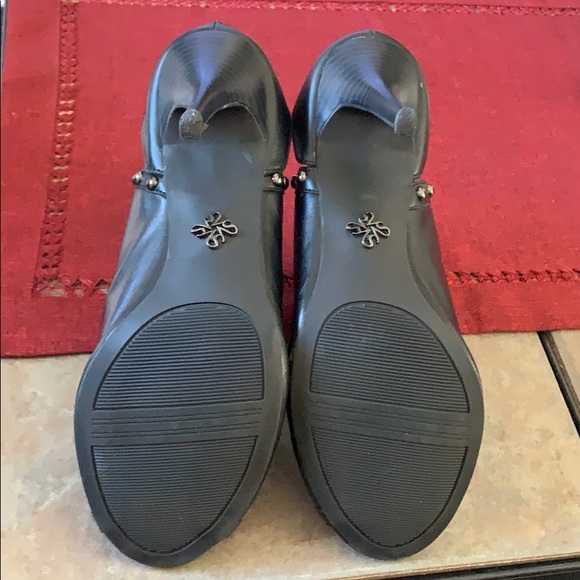 Vera wang shoes - Picture 7 of 7